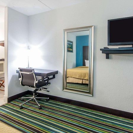 Quality Inn & Suites Jasper Bagian luar foto