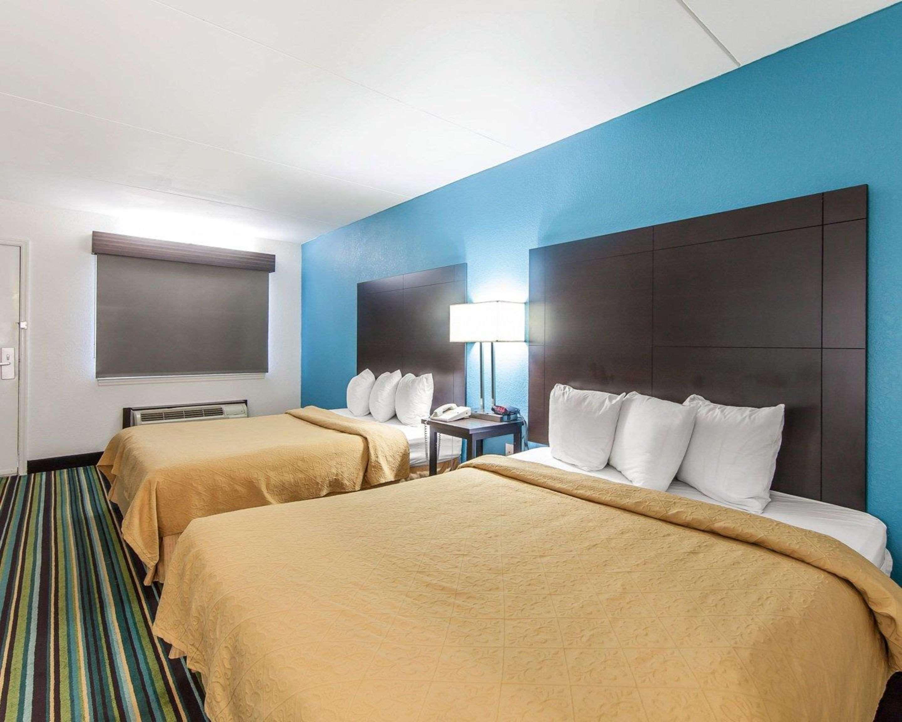 Quality Inn & Suites Jasper Bagian luar foto