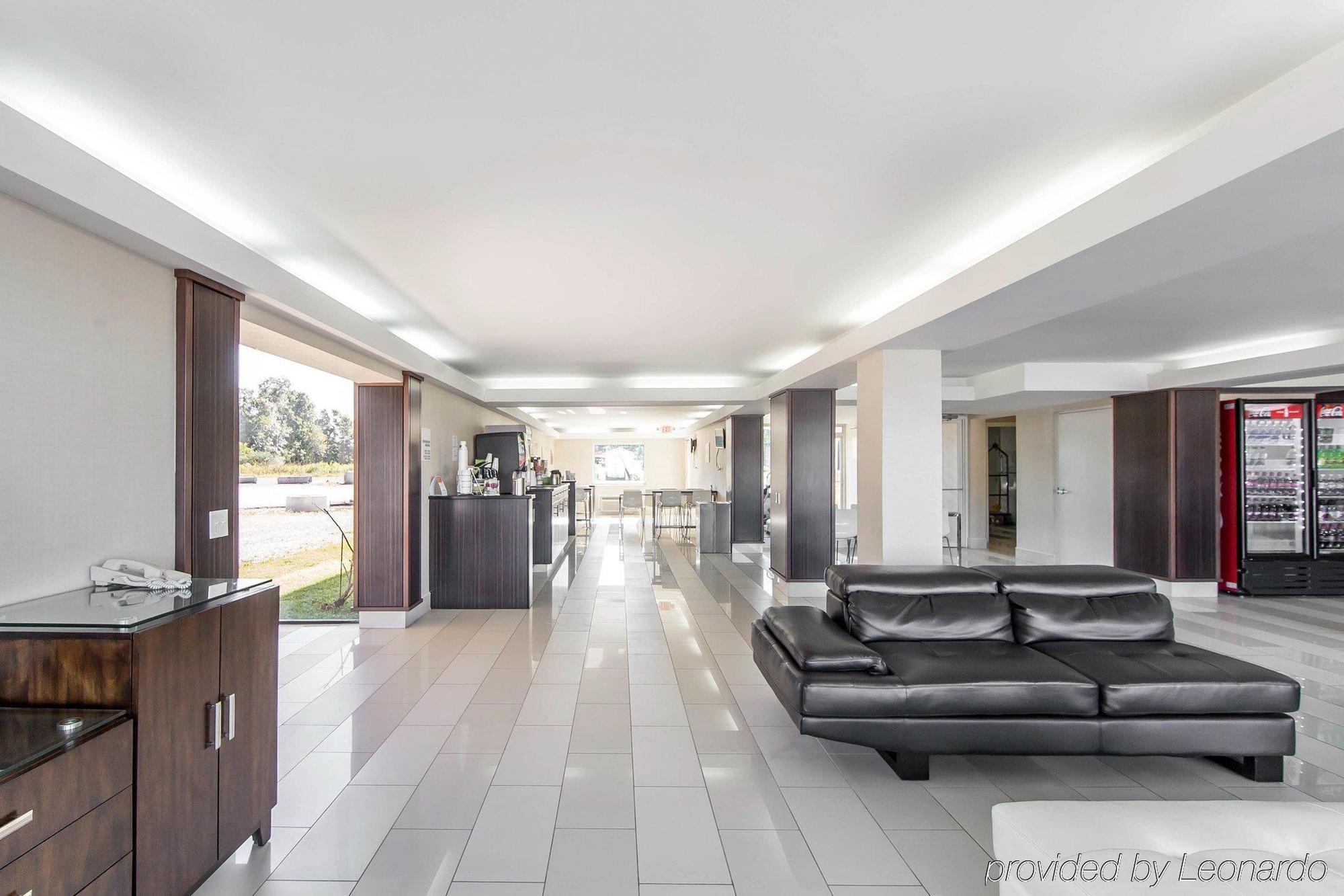 Quality Inn & Suites Jasper Bagian luar foto