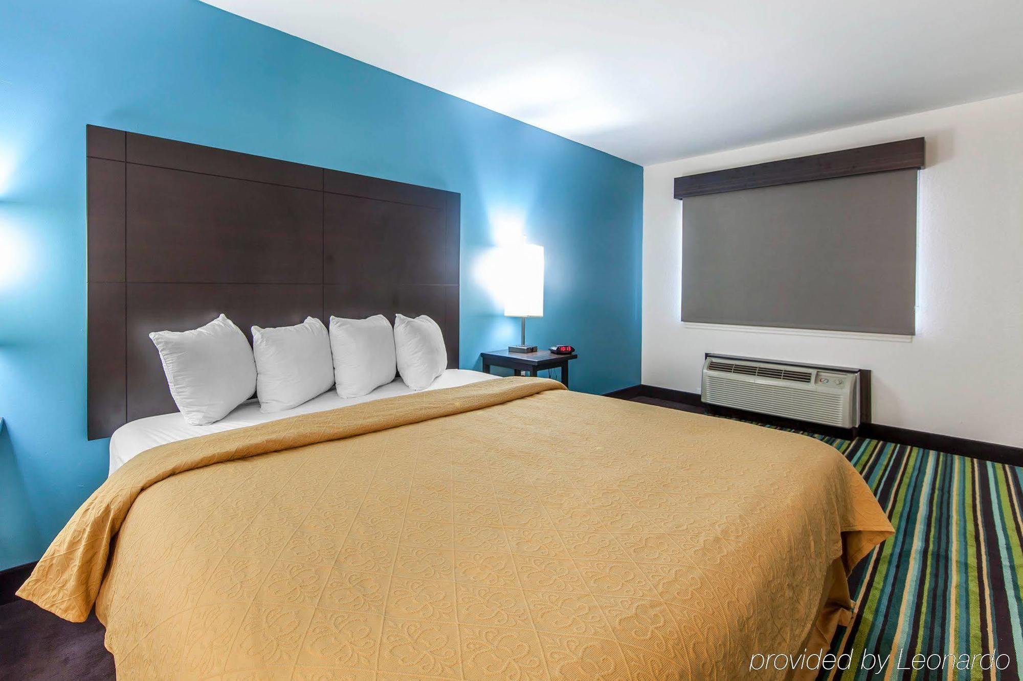 Quality Inn & Suites Jasper Bagian luar foto