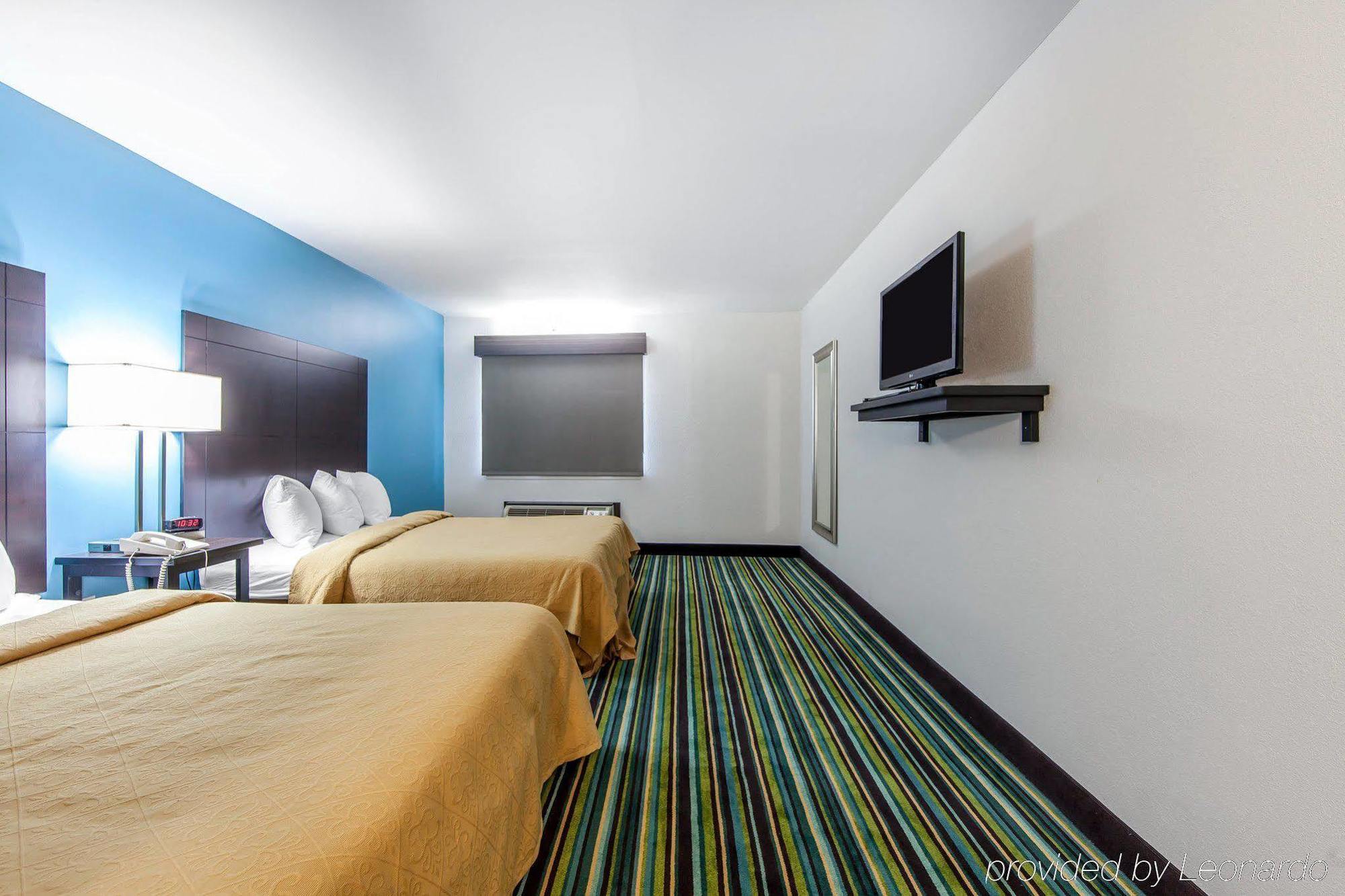 Quality Inn & Suites Jasper Bagian luar foto